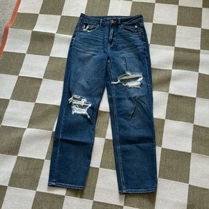 American eagle distressed mom straight Jean 8long